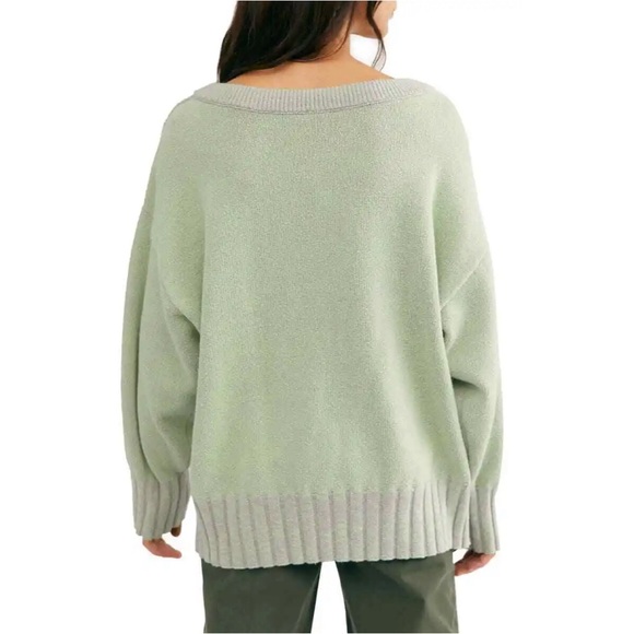 Free People Street Fair Knit Oversized Pullover Sweater Light Green & Grey sz S - Picture 2 of 12